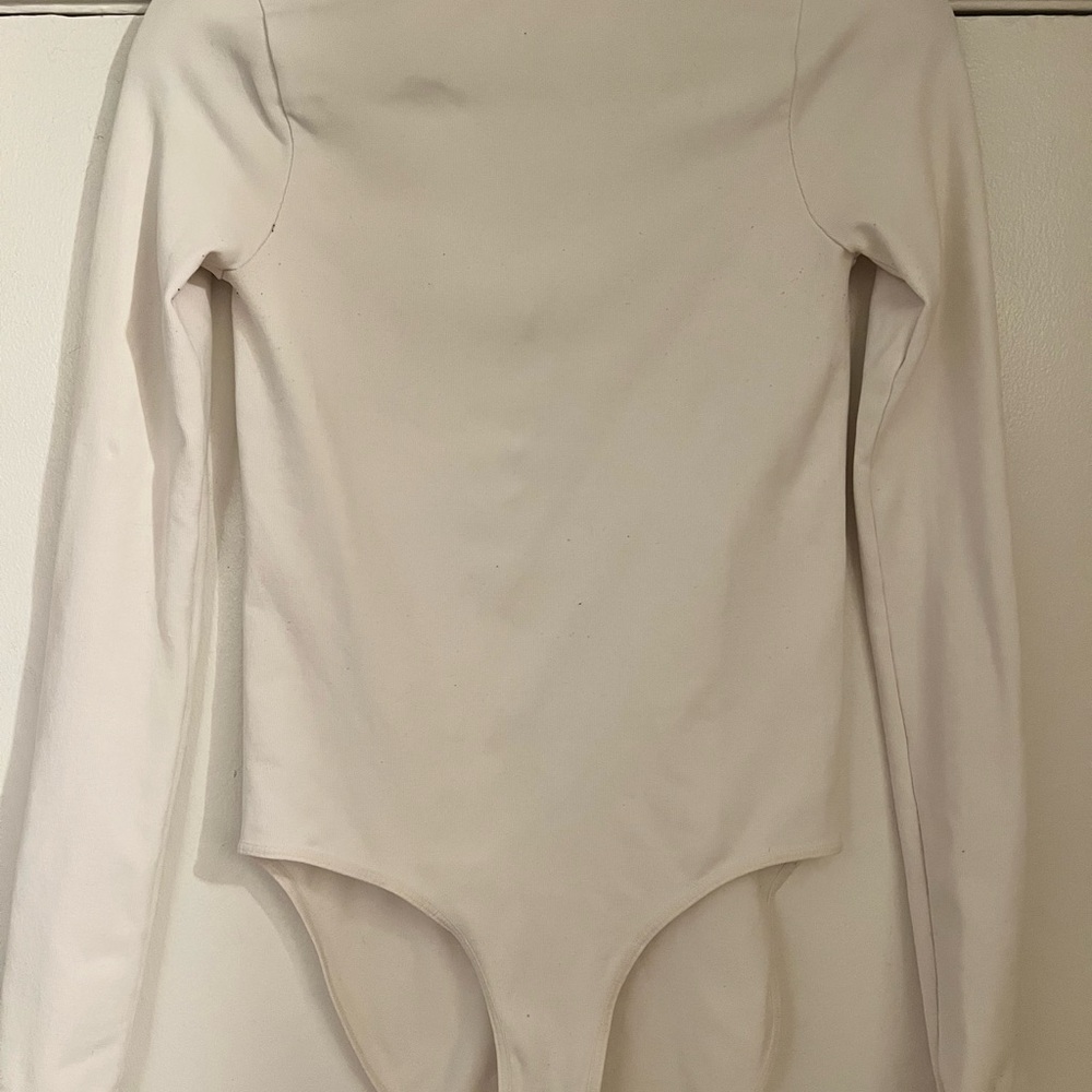 Free People Off White  Seamless Low Back Bodysuit
M/L
